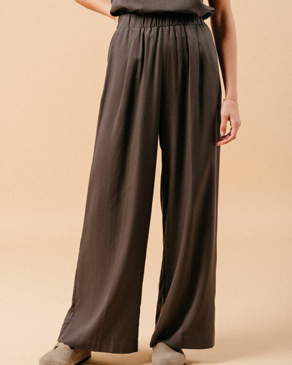 trousers mathilde kaki 1 - Dash Fashion