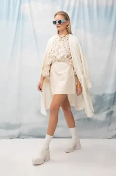 18148f 1e40575d3e6b4bfc94c9382e904c9560mv2 - Dash Fashion