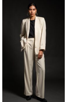 w24805 character print 5 - Dash Fashion