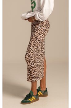 s25307b menagerie print 5 - Dash Fashion