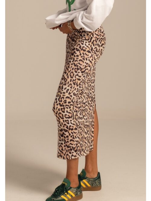 s25307b menagerie print 5 - Dash Fashion